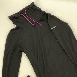 Columbia Women’s Omni- Wick Cowl Neck Active Pullover Top Black Size Small J4